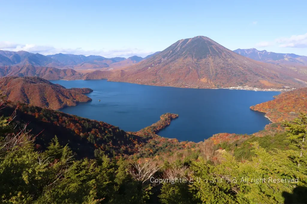 半月山展望台から中禅寺湖