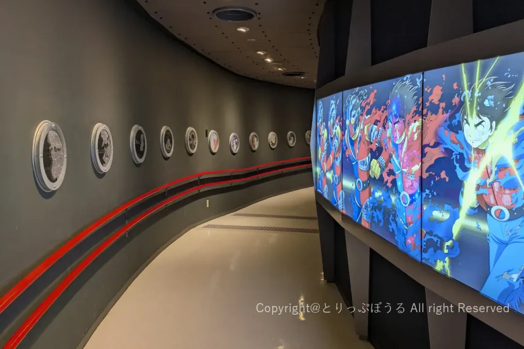 石巻石ノ森萬画館曲線美